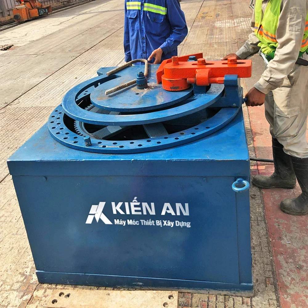 bàn giao máy uốn sắt 3 pha b52 tại công trình