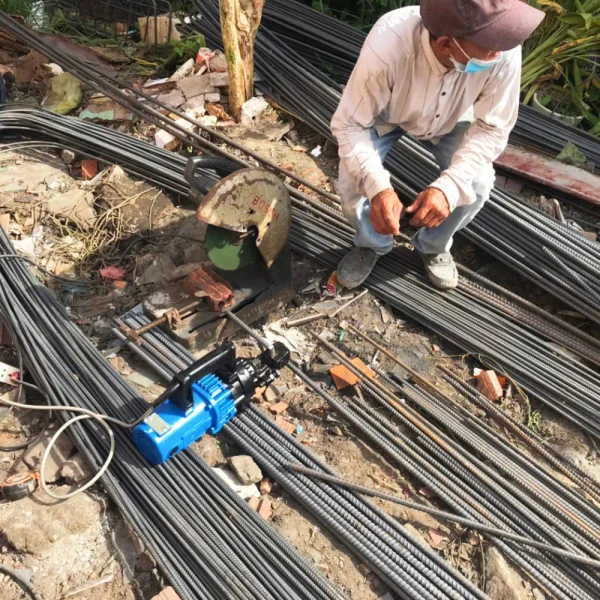 Máy thủy lực cầm tay cắt sắt 11.7m gập đôi tối ưu hơn máy cắt bàn