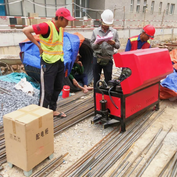 Kiến An hỗ trợ vận chuyển máy gia công sắt tự đông tận công trình
