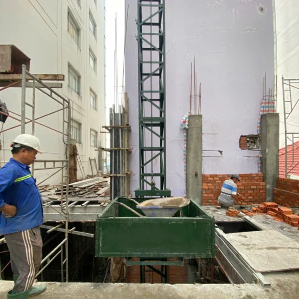 Vận thăng nâng hàng chuyển vật tư tối ưu ở công trình cao tầng