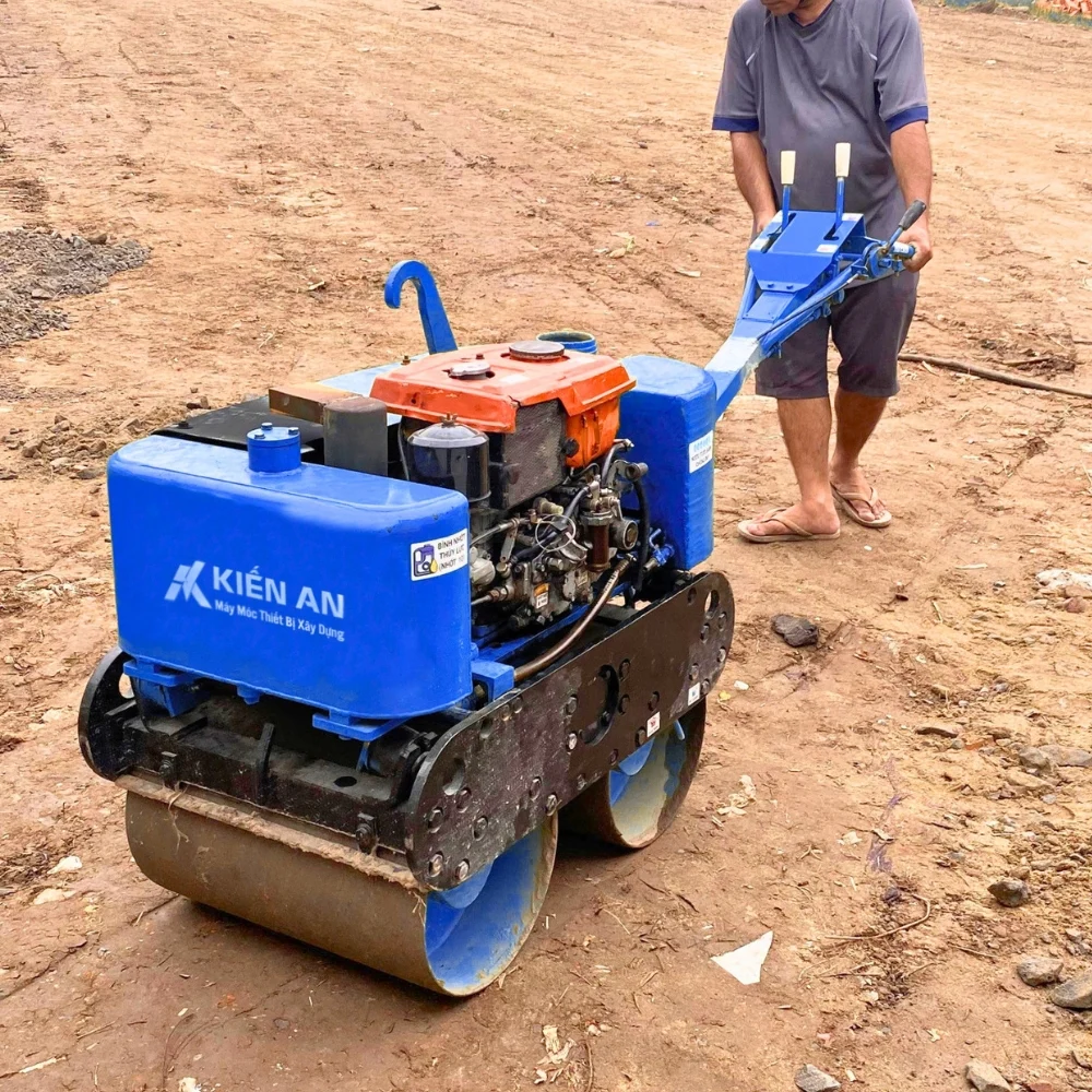 Thuê xe lu dắt tay Nhật Bản 500-800kg tại TPHCM chỉ từ 234k