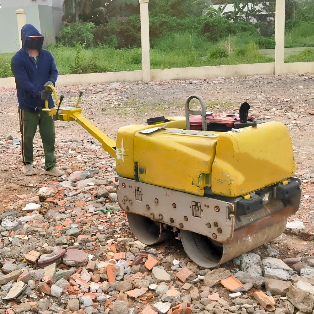Giao thuê xe lu rung dắt tay Mikasa Nhật Bản tại Bình Chánh tphcm