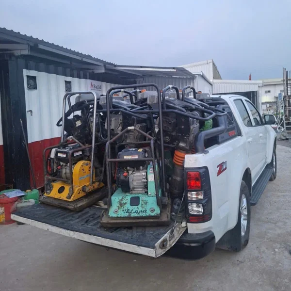 Máy xây dựng thuê được Kiến An hỗ trợ giao tận công trình